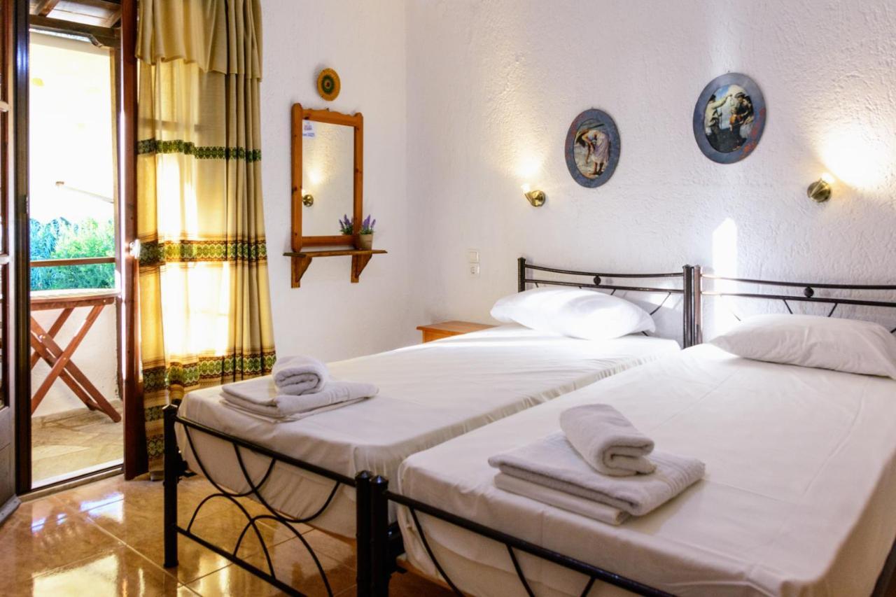 Spiros Rooms Panormos  Dış mekan fotoğraf