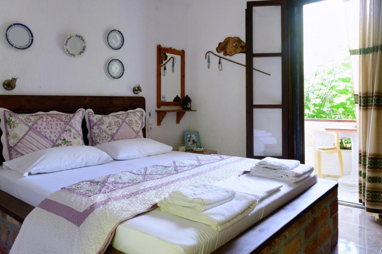 Spiros Rooms Panormos  Dış mekan fotoğraf